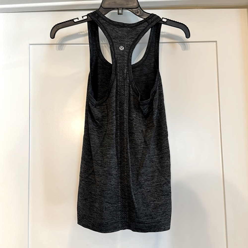 Lululemon Swiftly Tech Racerback Tank - Picture 2 of 4